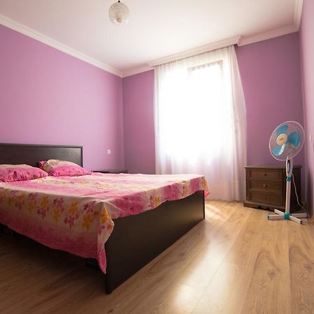 Angisa Apartment 巴统 外观 照片
