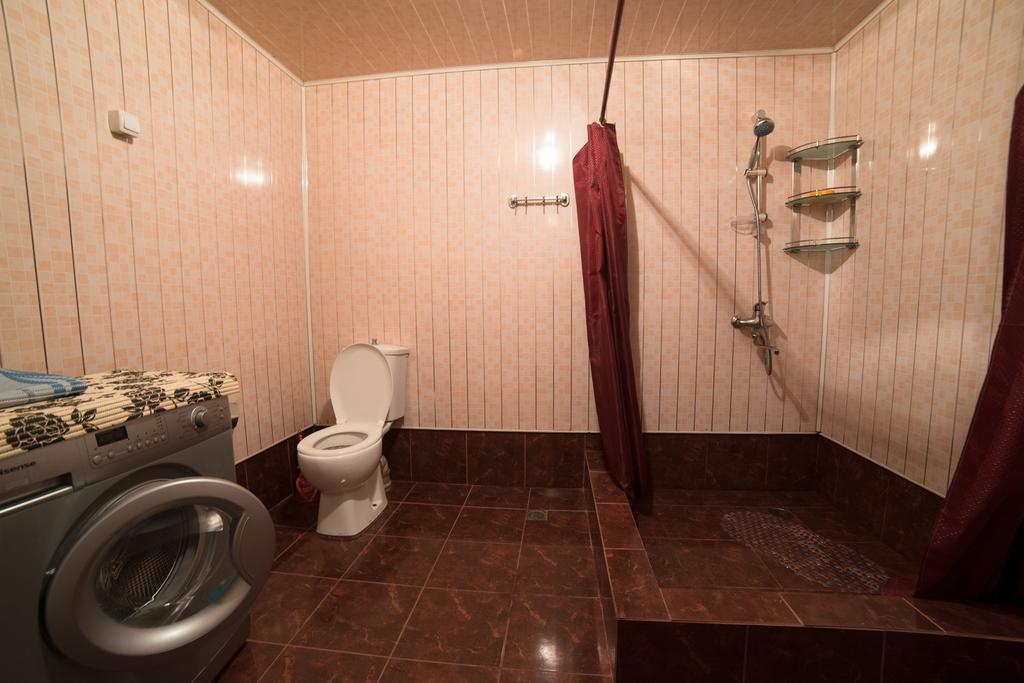 Angisa Apartment 巴统 外观 照片